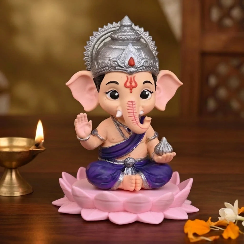 Bala Vinayagar Figurine – Silver Accent Finish